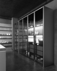 COLONNE VETRINA ghost
ILUMINACIÓN INTEGRADA